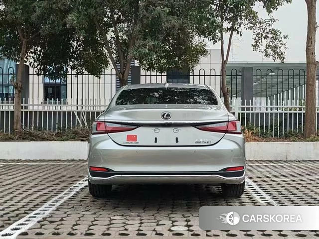 Lexus ES id 4210566 из Китая 12