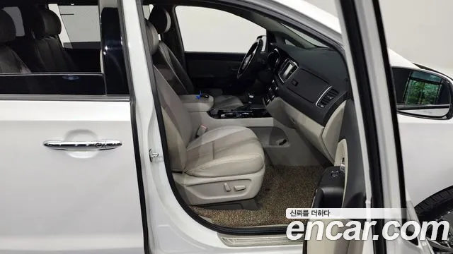 Kia The New Carnival id 2687326 из Кореи 12