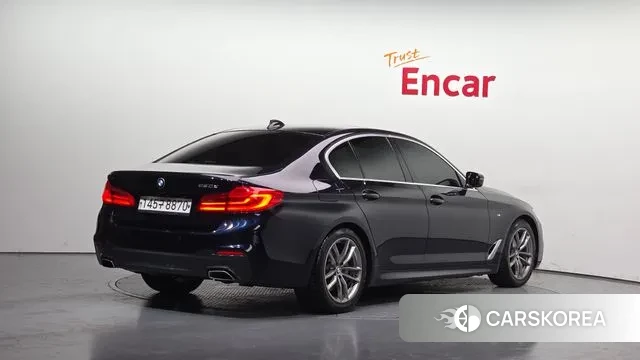 BMW 5 Series (G30) id 3713564 из Кореи 12