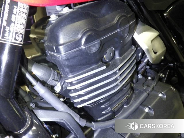 Engine photo