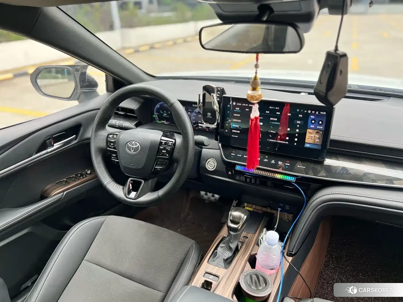 Toyota Camry 2025 Белый из Китая, фото 2