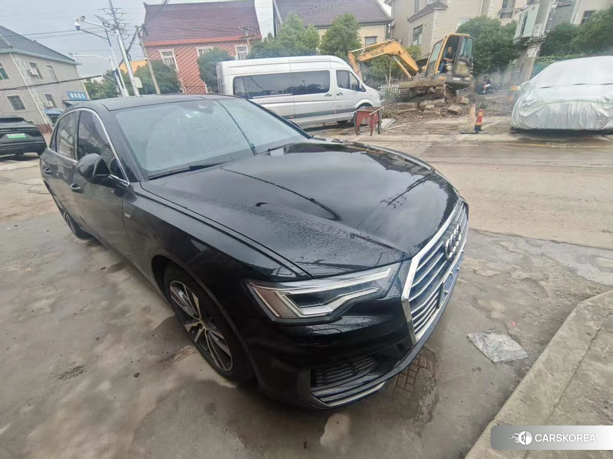 Audi A6L 2020 Черный из Китая, фото 2