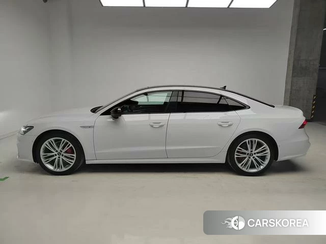 Audi A7L id 4272401 из Китая 8