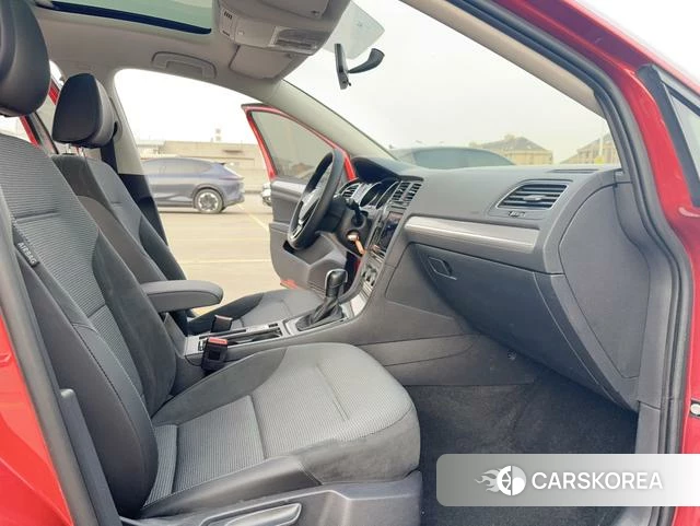 Volkswagen Golf id 4240024 из Китая 8