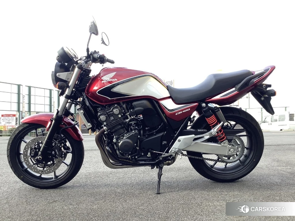 Проданный Honda CB400SF ABS 2022 из Японии, фото 2