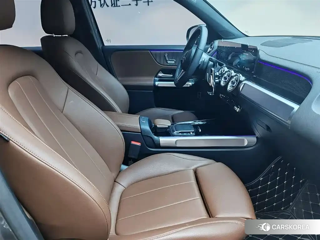 Mercedes-Benz GLB 2023 Silver/gray из Китая, фото 6