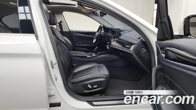 BMW 5 Series (G30) id 2791424 из Кореи 12