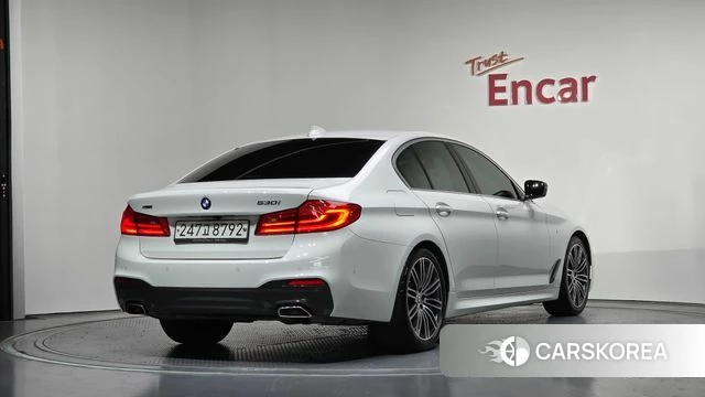 BMW 5 Series (G30) id 3844848 из Кореи 12