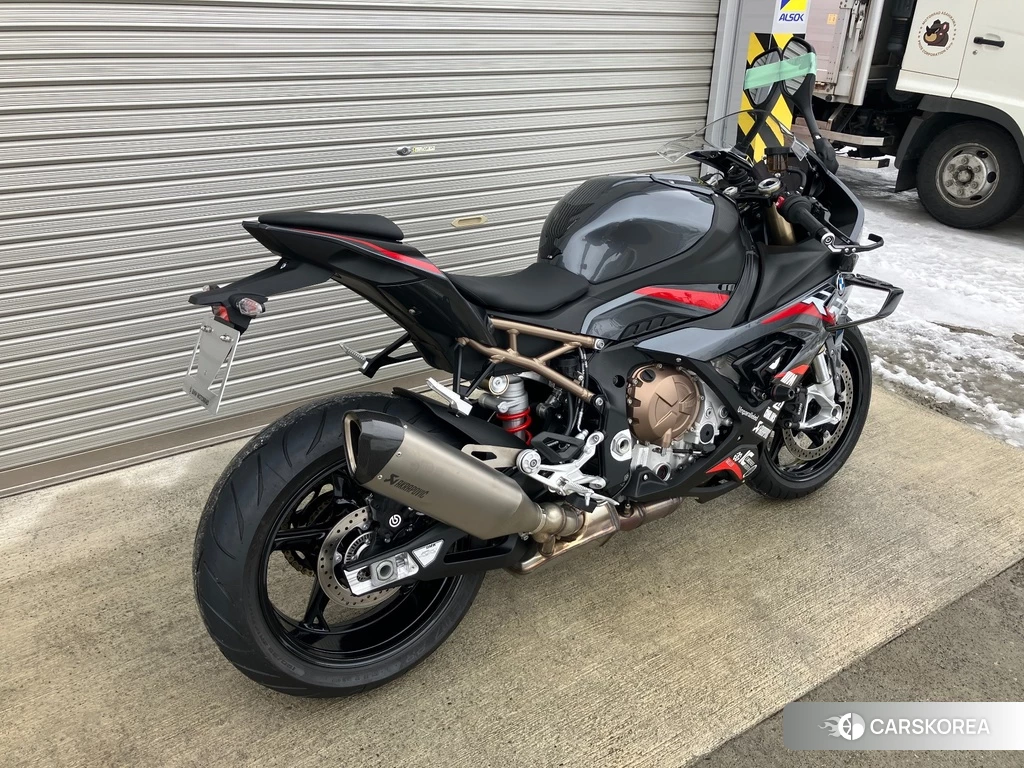 Проданный BMW S1000RR PREMIUM 2022 из Японии