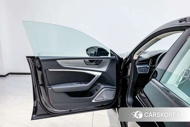 Audi A7L id 4256961 из Китая 12