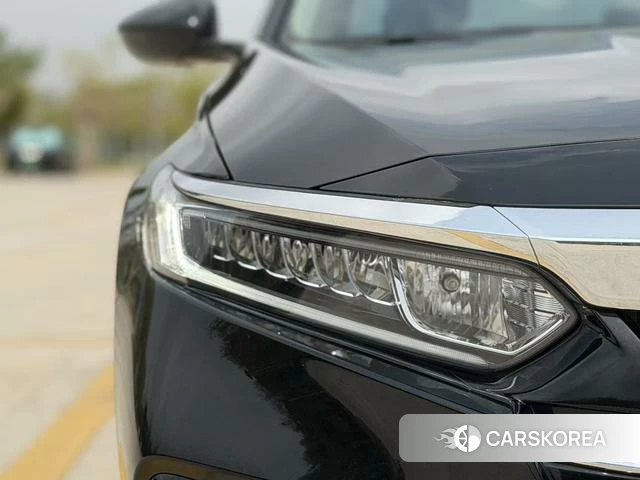 Honda Accord id 3890791 из Китая 12