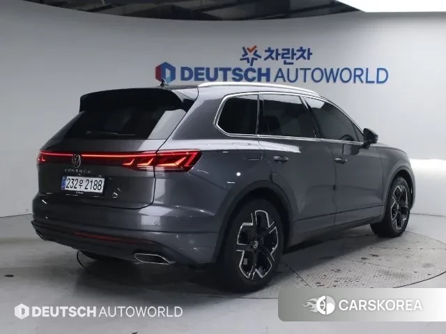 Volkswagen Touareg 3rd generation 2024 Серый из Кореи, фото 2