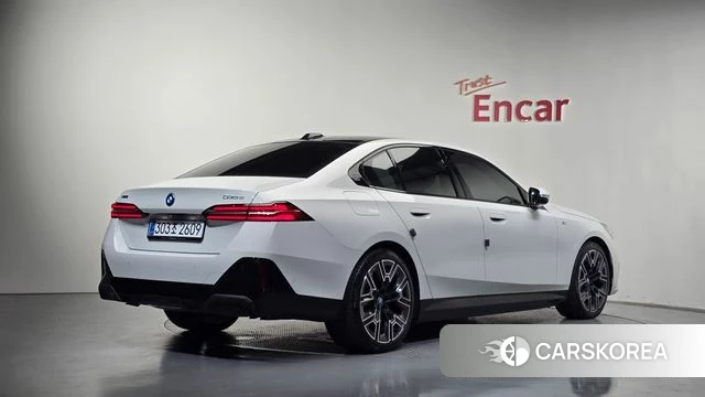 BMW 5 Series (G60) id 4681565 из Кореи 12