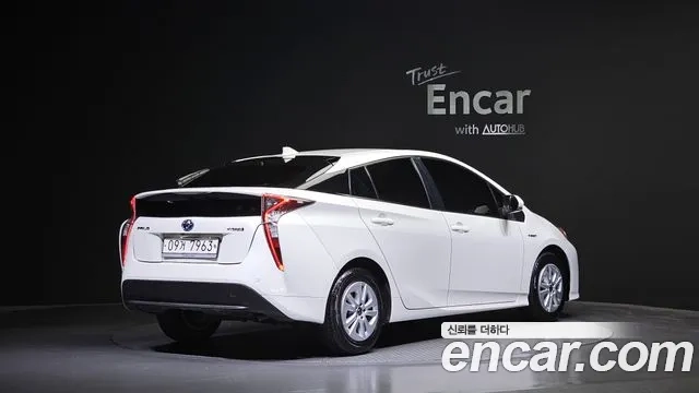 Toyota Prius 4th Generation id 2928337 из Кореи 12