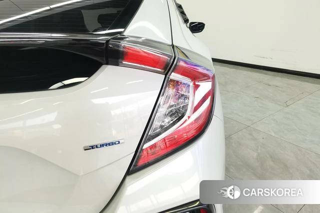 Honda Civic id 4182717 из Китая 9