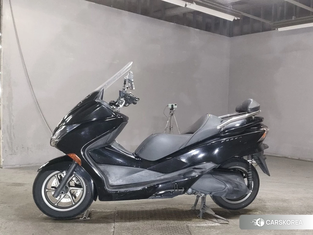 Проданный Honda FORZA Z 2010 из Японии, фото 2