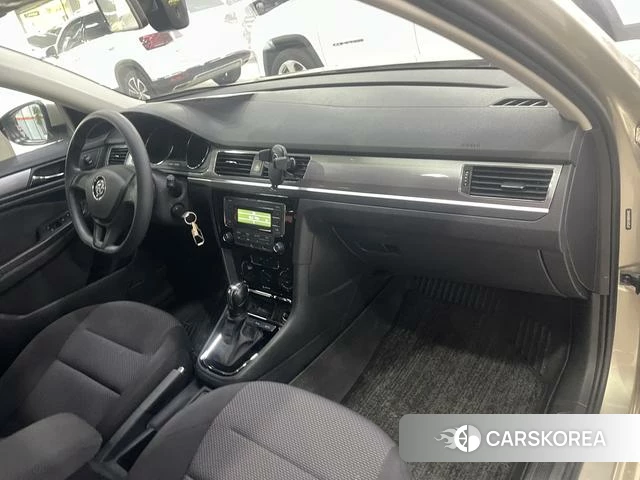 Volkswagen Bora id 4258262 из Китая 12