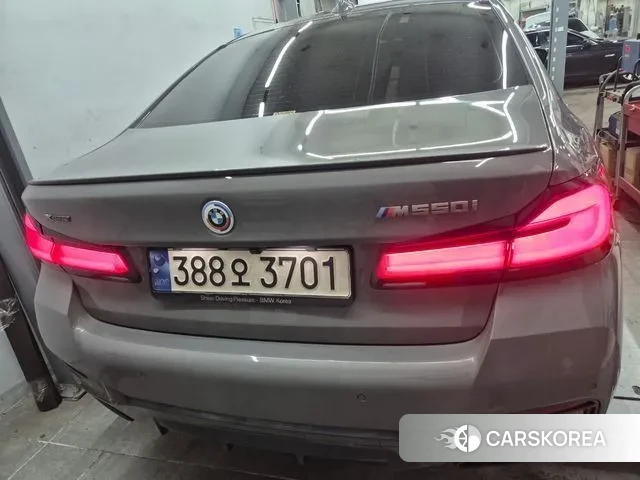 BMW 5 Series (G30) 2022 Серый из Кореи, фото 2