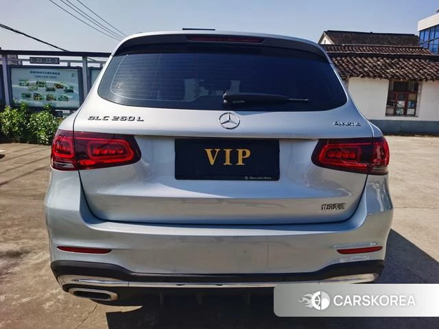 Mercedes-Benz GLC 2023 Серебристо-серый из Китая, фото 6