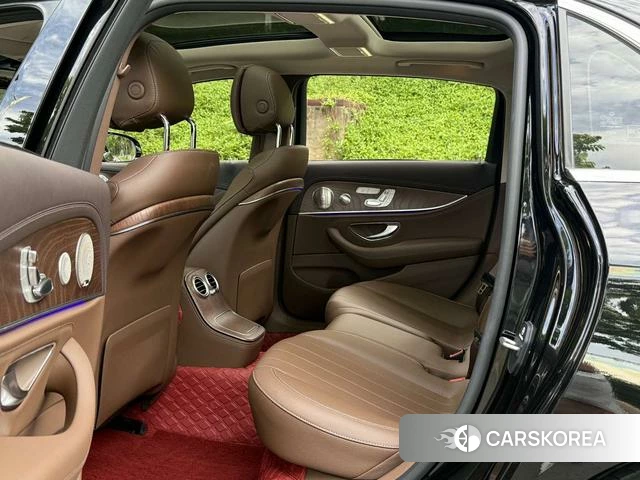 Mercedes-Benz E-class 2022 Черный из Китая, фото 5