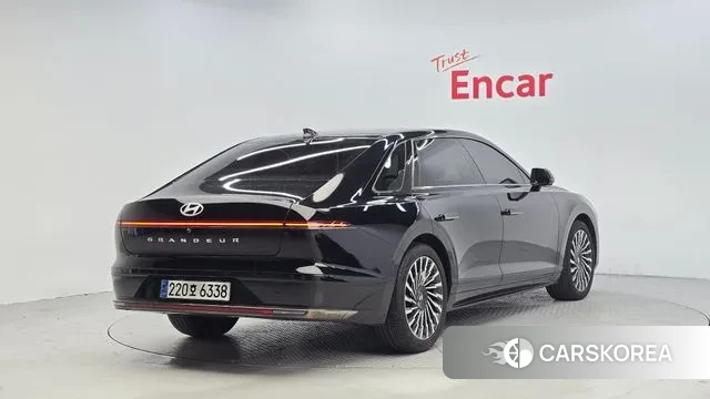 Hyundai Grandeur (GN7) id 3333482 из Кореи 12