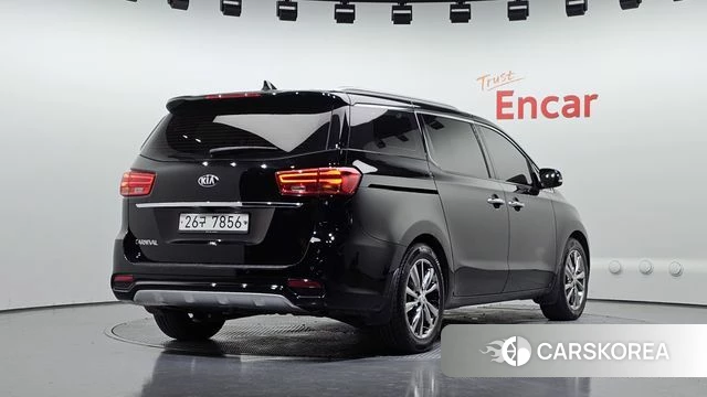 Kia The New Carnival id 4694131 из Кореи 12