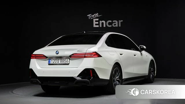 BMW 5 Series (G60) id 4248784 из Кореи 12