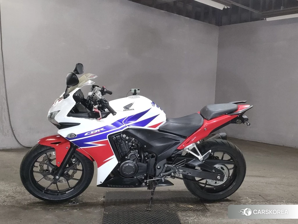 Проданный Honda CBR400R id 4176193 из Японии