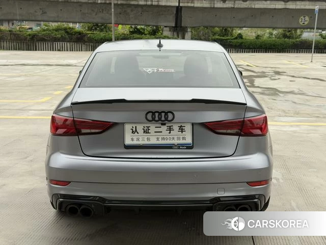 Audi A3 2018 Темно-серый из Китая, фото 2
