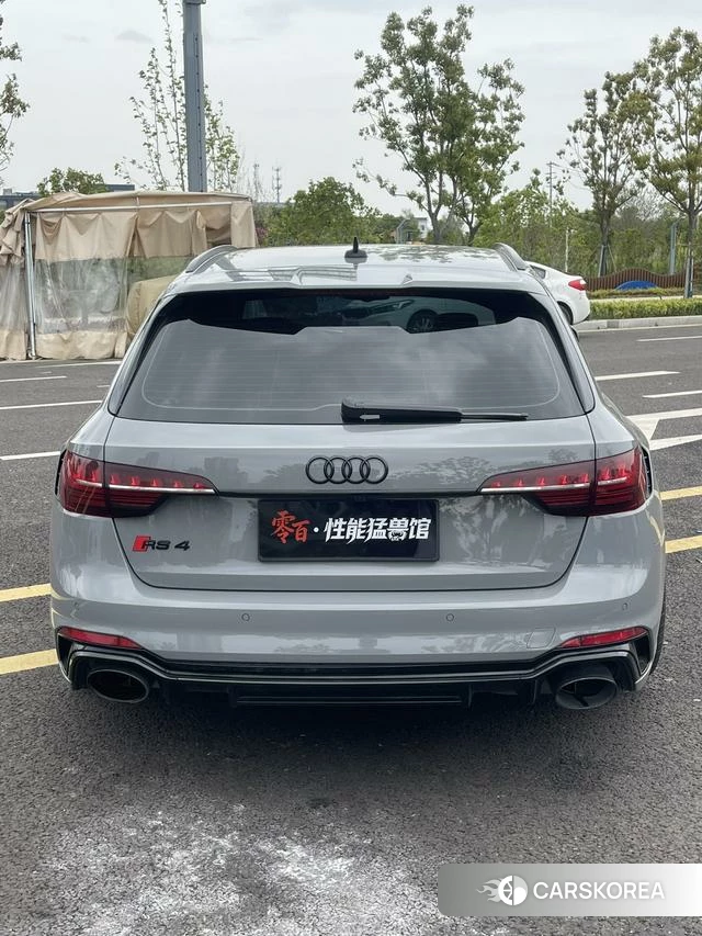 Audi RS 4 id 4241733 из Китая 12