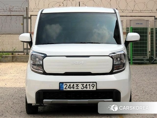 Kia The New Kia Ray 2023 Белый из Кореи, фото 2