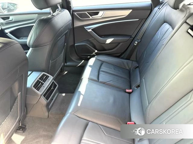 Audi A7 2022 Черный из Китая, фото 5