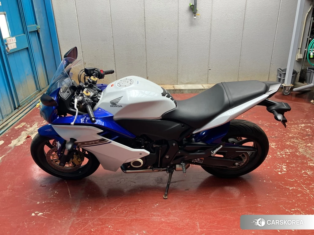 Проданный Honda CBR600F 2011 из Японии, фото 2