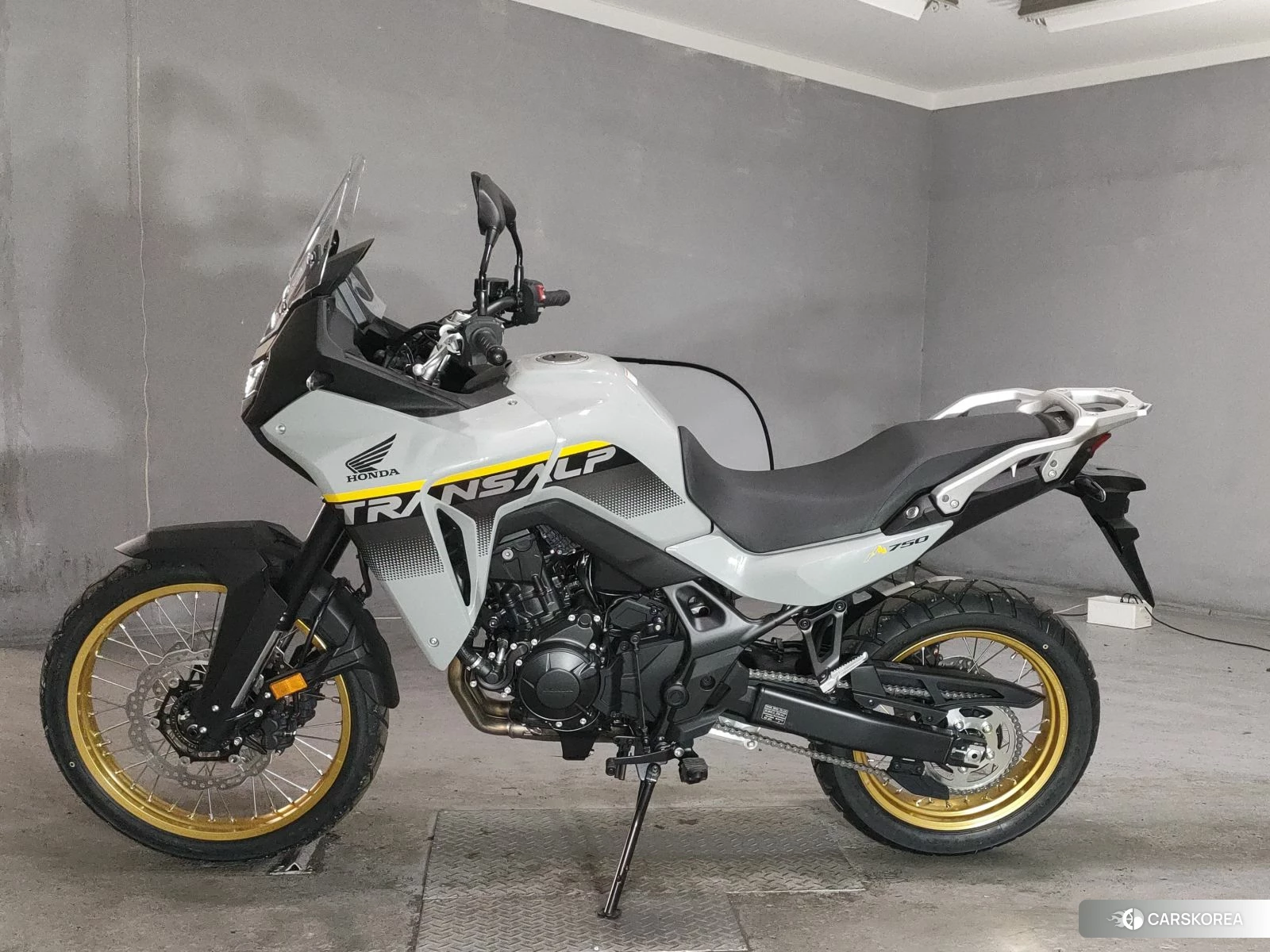 Проданный Honda TRANSALP XL750 2026 из Японии