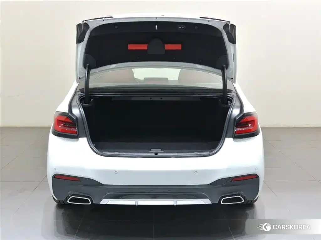 BMW 5 series 2023 Белый из Китая, фото 6