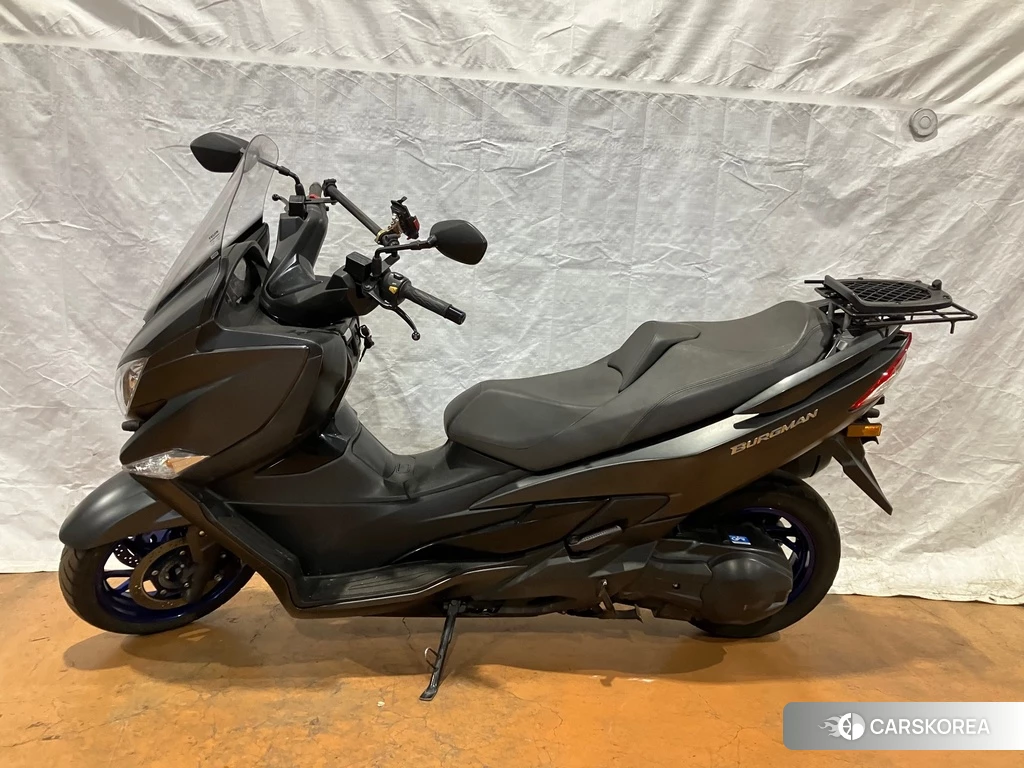 Проданный Suzuki BURGMAN 400 2020 из Японии, фото 2