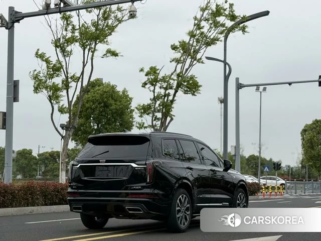 Cadillac XT6 2022 Черный из Китая, фото 4