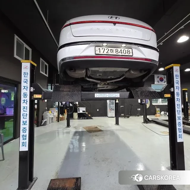 Hyundai Grandeur Hybrid (GN7) 2023 Белый из Кореи, фото 2