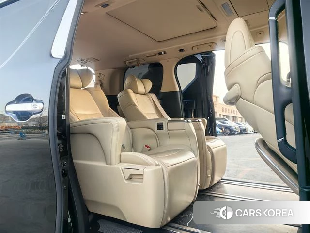 Toyota Elfa id 4257539 из Китая 9