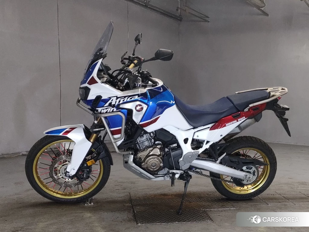 Проданный Honda CRF1000L AFRICA TWIN ADV 2018 из Японии, фото 2