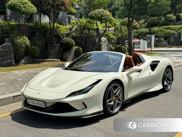 Ferrari F8 Spider id 3068624 из Кореи 12
