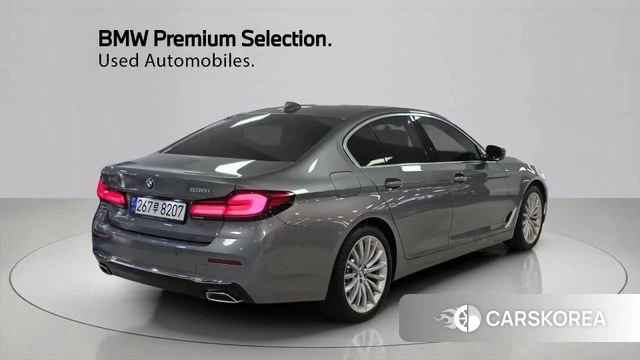 BMW 5 Series (G30) id 4330039 из Кореи 12
