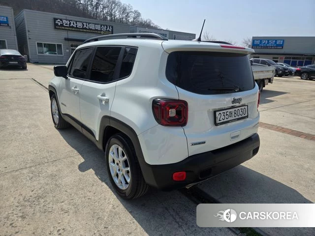Jeep Renegade id 3844422 из Кореи 12