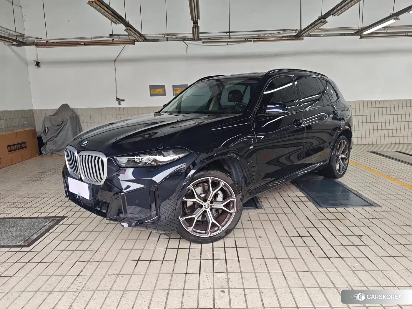 BMW X5 2024 Silver/gray из Китая, фото 6