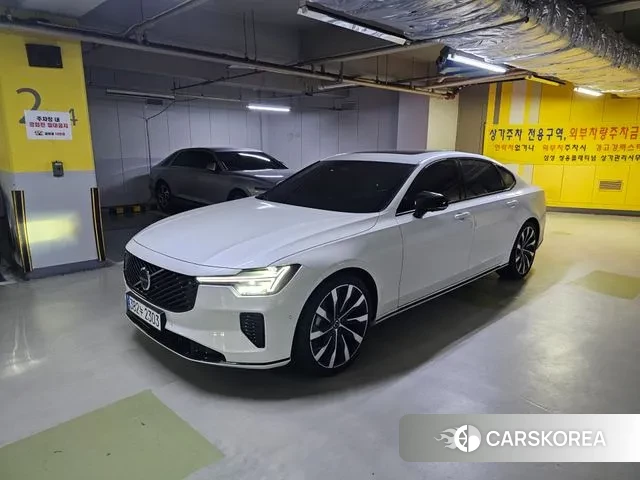 Volvo S90 2025 Белый из Кореи, фото 2