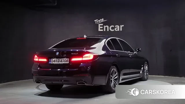 BMW 5 Series (G30) id 3389185 из Кореи 12