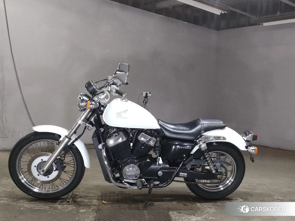 Проданный Honda VT750S 2010 из Японии, фото 2