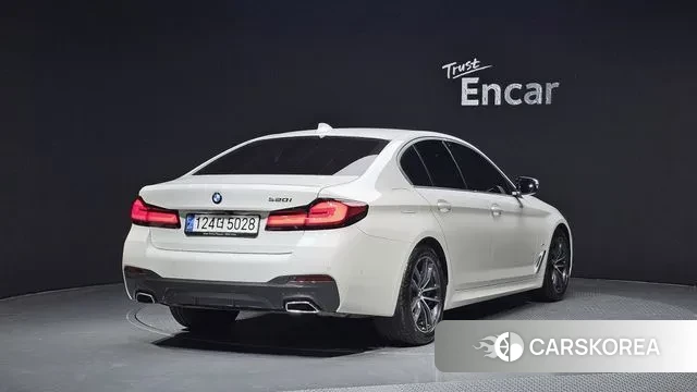 BMW 5 Series (G30) id 3498023 из Кореи 12