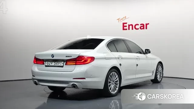 BMW 5 Series (G30) id 3356793 из Кореи 12