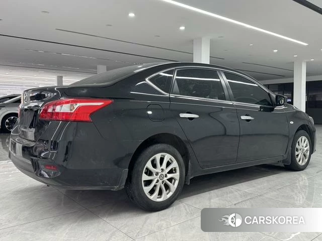 Nissan Xuan Yi 2022 Черный из Китая, фото 3